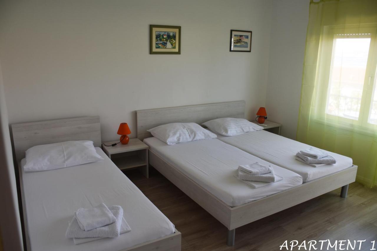 Apartments Luka Трогир Экстерьер фото
