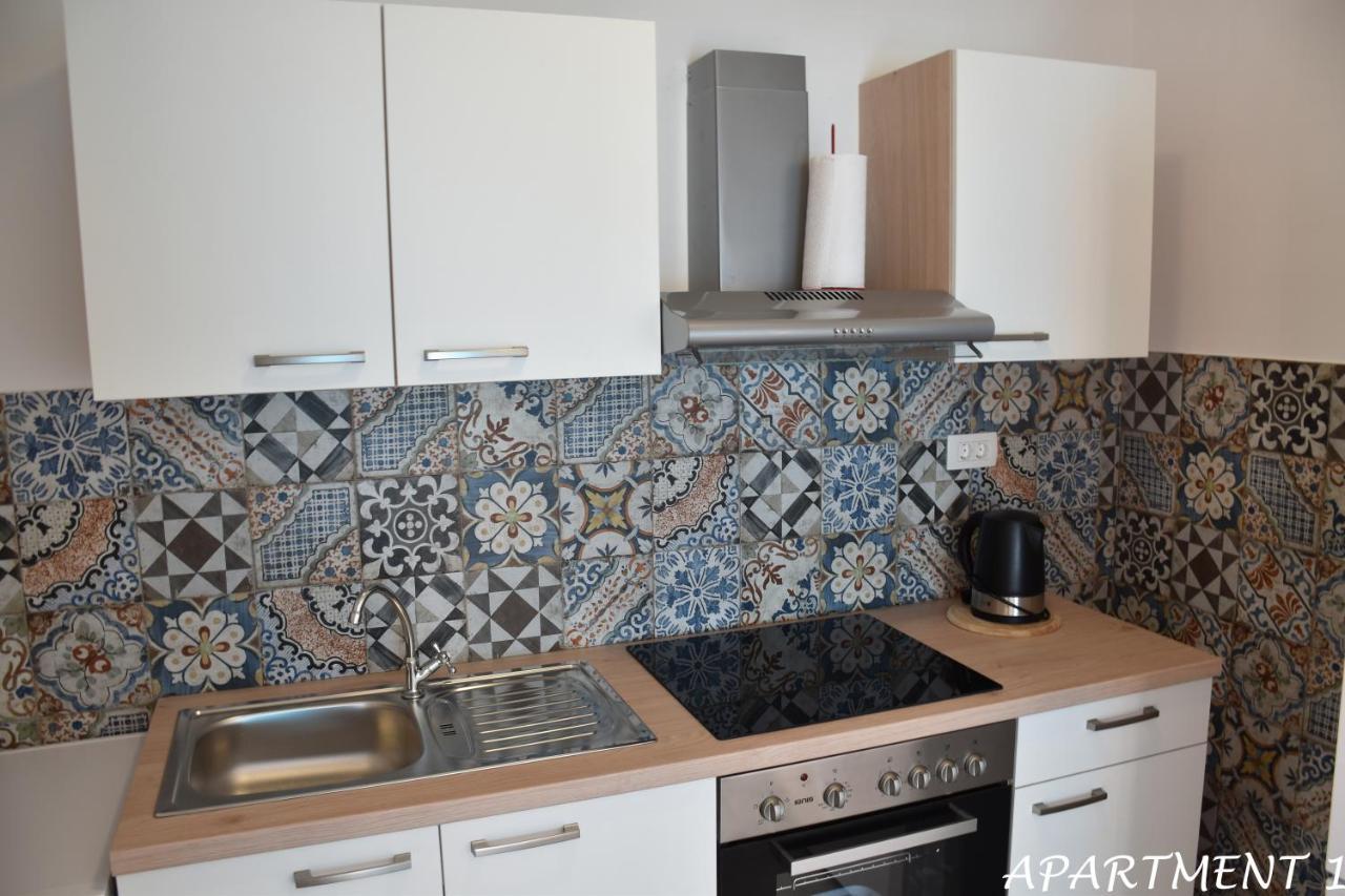 Apartments Luka Трогир Экстерьер фото