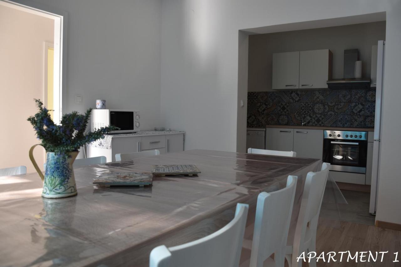 Apartments Luka Трогир Экстерьер фото
