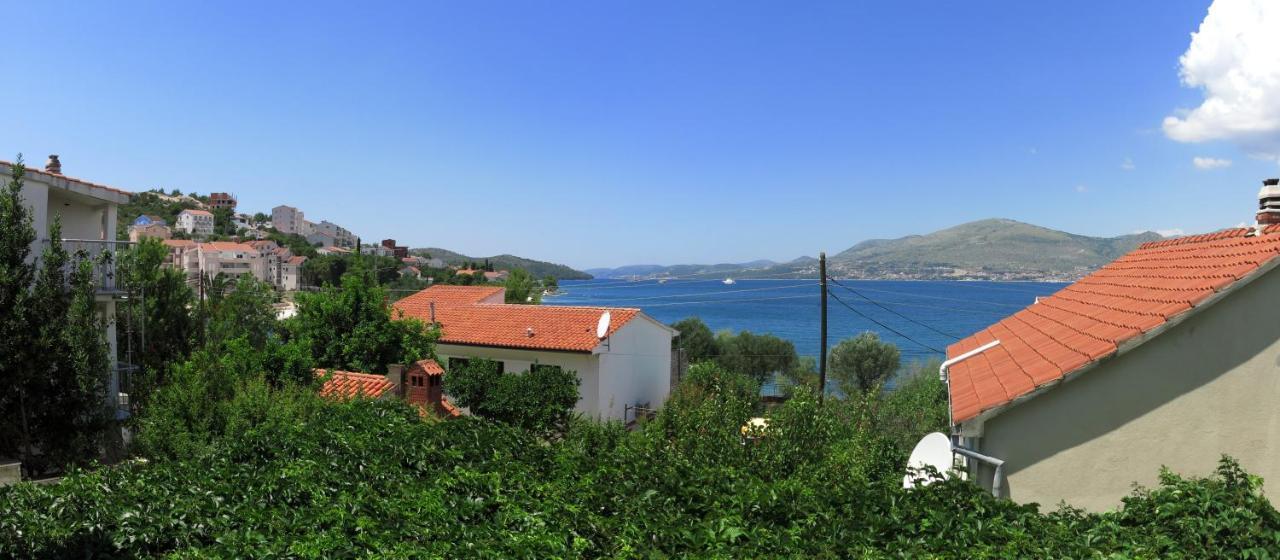 Apartments Luka Трогир Экстерьер фото