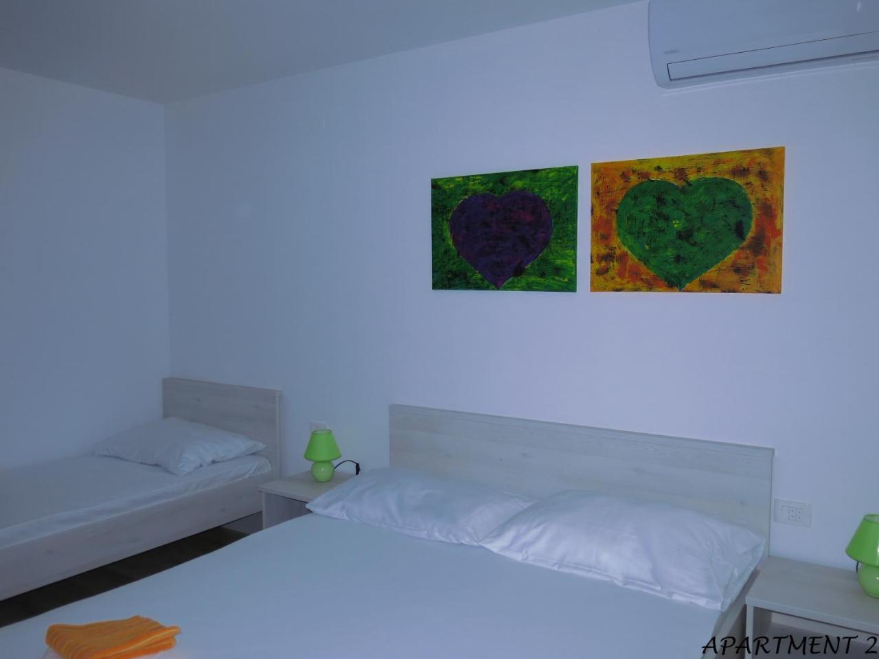 Apartments Luka Трогир Экстерьер фото