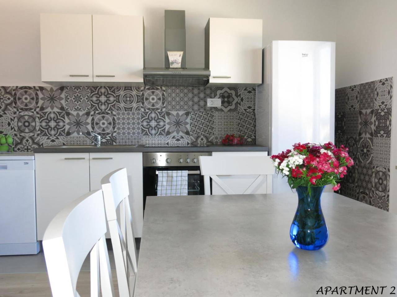 Apartments Luka Трогир Экстерьер фото